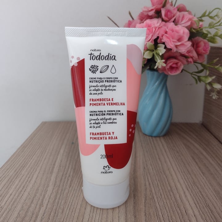 review photo of Natura Bio Cosmetics natura todo dia shared by @crisscarpelli on 10 Jun 2022 - review