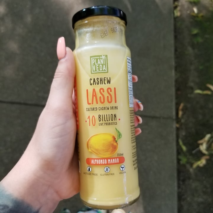 photo of Plant Veda Cashew Lassi Alphonso Mango shared by @mermaidgirl on  10 Sep 2020 - review