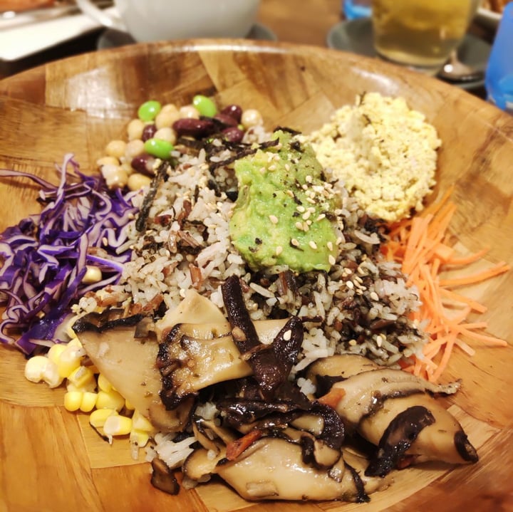 photo of Well Dressed Salad Bar Olive Rice Buddha Bowl shared by @simhazel on  27 Nov 2019 - review