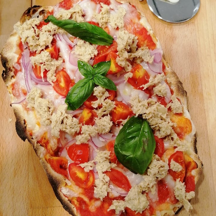 review photo of Al Pachino Pinsa tonno e cipolla shared by @alexx92 on 11 Nov 2022 - review