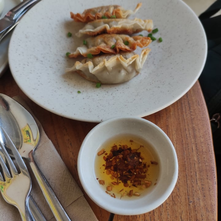 photo of Good Mantra Bali Goldies (Pan Fried Dumplings) shared by @stefietokee on  13 Oct 2022 - review