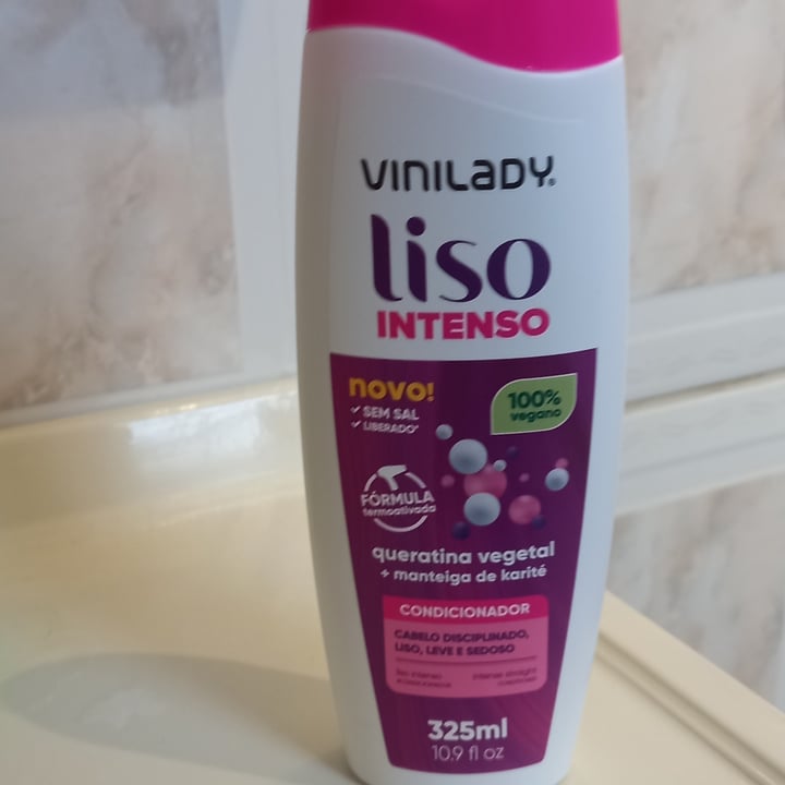 photo of Vini lady condicionador Liso Intenso shared by @carolsenger on  25 Sep 2022 - review