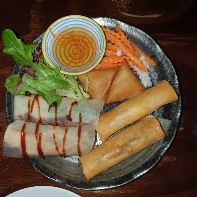 Foto del plato “Mix Rolls”