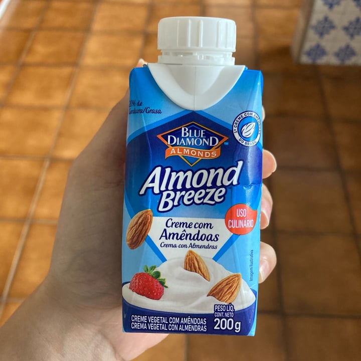 review photo of Almond Breeze Creme de Leite Vegetal shared by @veganath on 16 Oct 2022 - review
