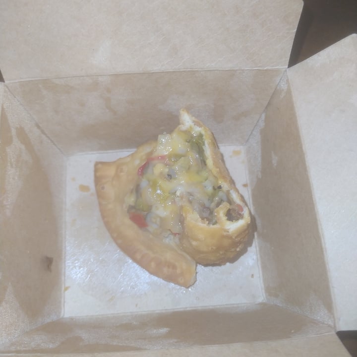 photo of VSPOT Organic Philly Mushroom Empanada shared by @gabrielferrucho on  11 Apr 2021 - review