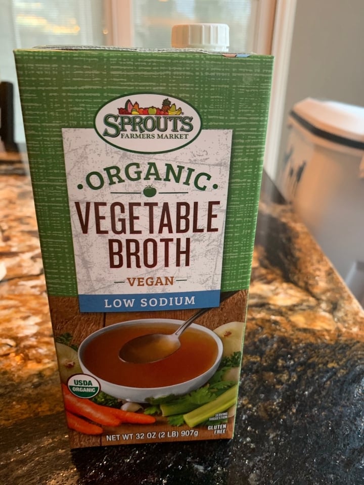 photo of Sprouts Farmers Market Sprouts Vegetable Broth shared by @jkat on  21 Jan 2020 - review