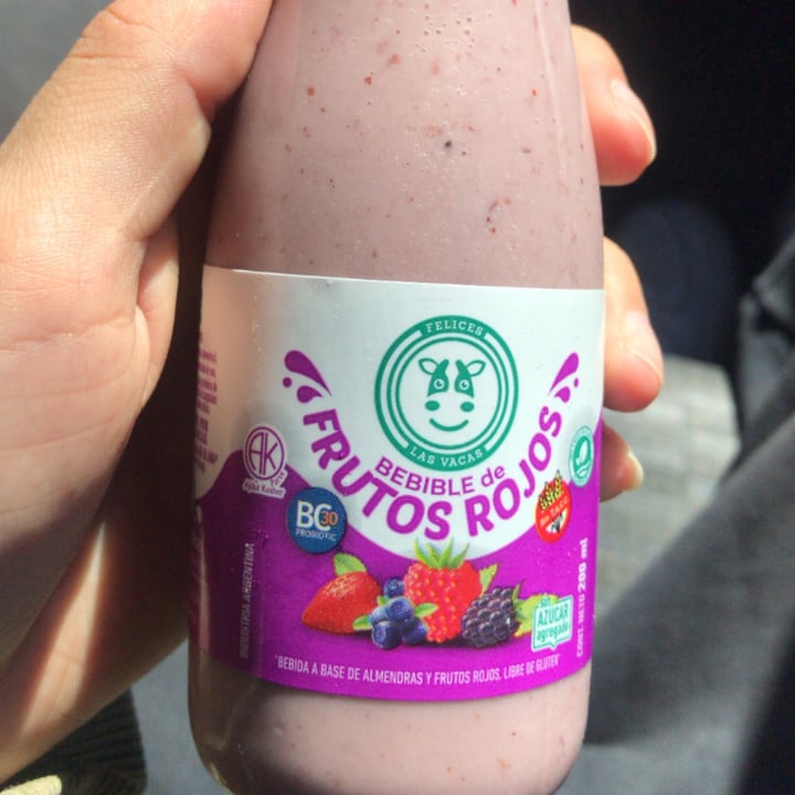 photo of Felices Las Vacas Yogur bebible de Frutos rojos shared by @fungi on  22 Mar 2022 - review