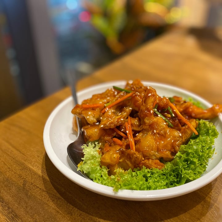 review photo of Lotus Vegetarian Restaurant Sweet And Sour Abalone Mushroom shared by @beolinz on 18 Mar 2021 - review