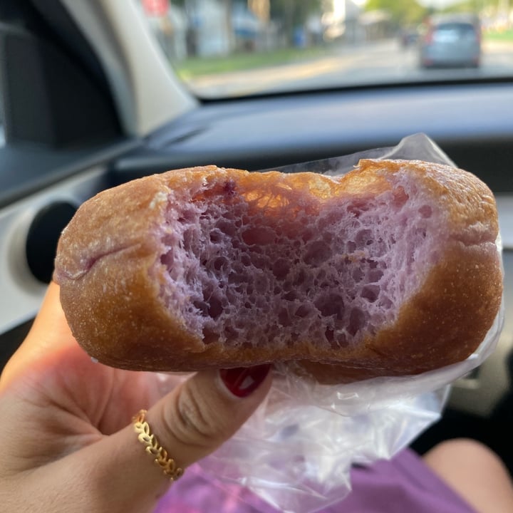 photo of M Bakery Icing sugar donut shared by @wenxuan on  22 Nov 2021 - review