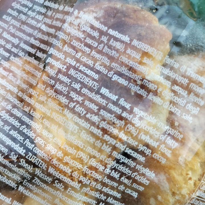 photo of Il frescofresco di santangelo Mini Croissant Senza Uova E Senza Latte shared by @raffa70s70 on  08 Jan 2022 - review