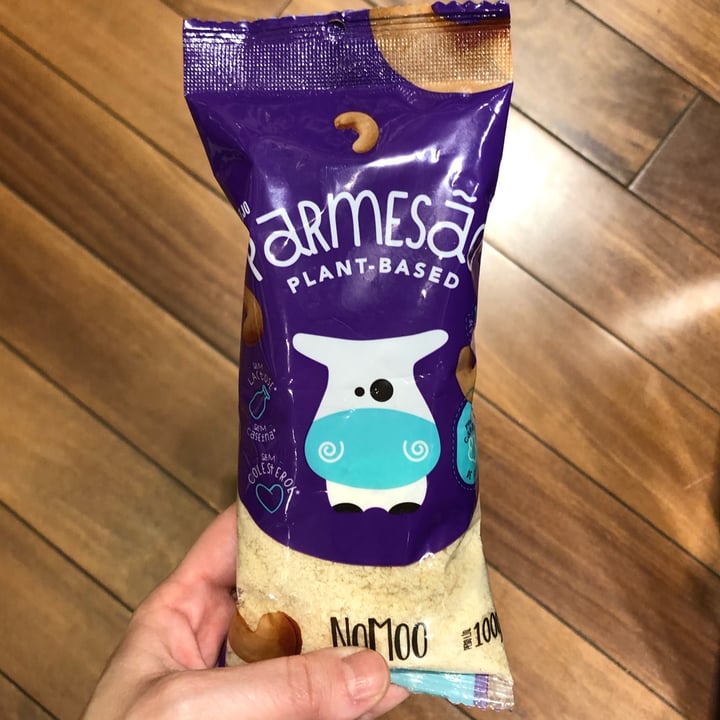 photo of NOMOO Plant-Based Brasil queijo parmesão ralado shared by @liafields on  24 Sep 2022 - review
