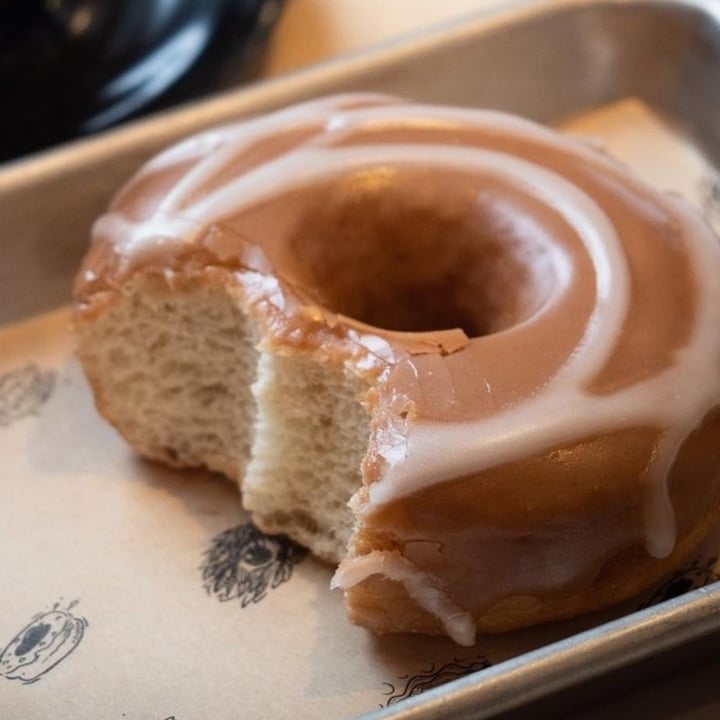 photo of Donut Monster Sarsapilla shared by @laurentripp on  22 Jun 2021 - review