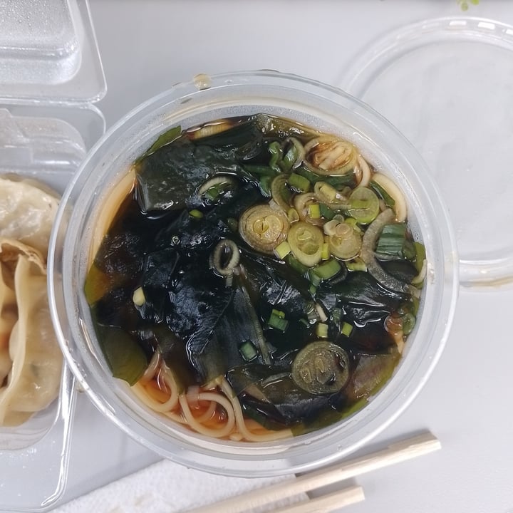review photo of V Ramen Caldo shoyu ramen con fideos de arroz shared by @maledictows on 22 Oct 2021 - review