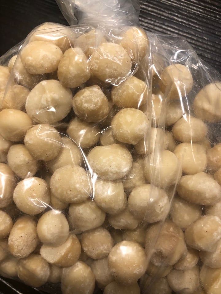 review photo of בני בשוק לוינסקי אגוזי מקדמיה shared by @aditromano on 14 Feb 2020 - review