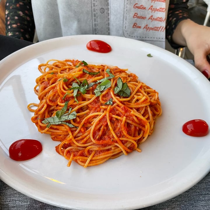 photo of Ristorante Pizzería Da Alvise Spaghetti Al Pomodoro shared by @pollyberlin on  02 Jul 2022 - review
