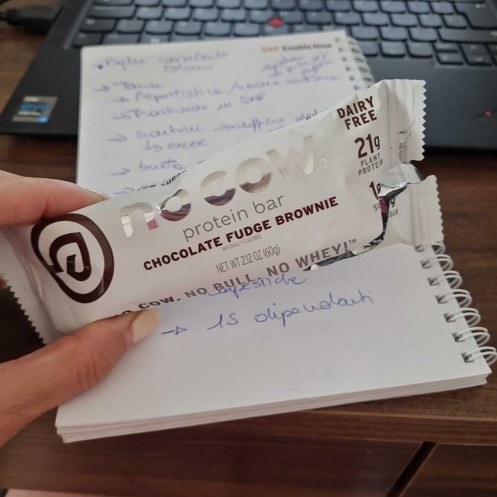 photo of No Cow Chocolate Fudge Brownie Protein Bar shared by @raffavegme on  26 Jul 2022 - review