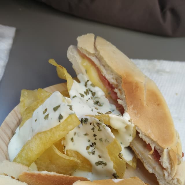 Foto do prato “Montadito de 'queso' y nobacon”