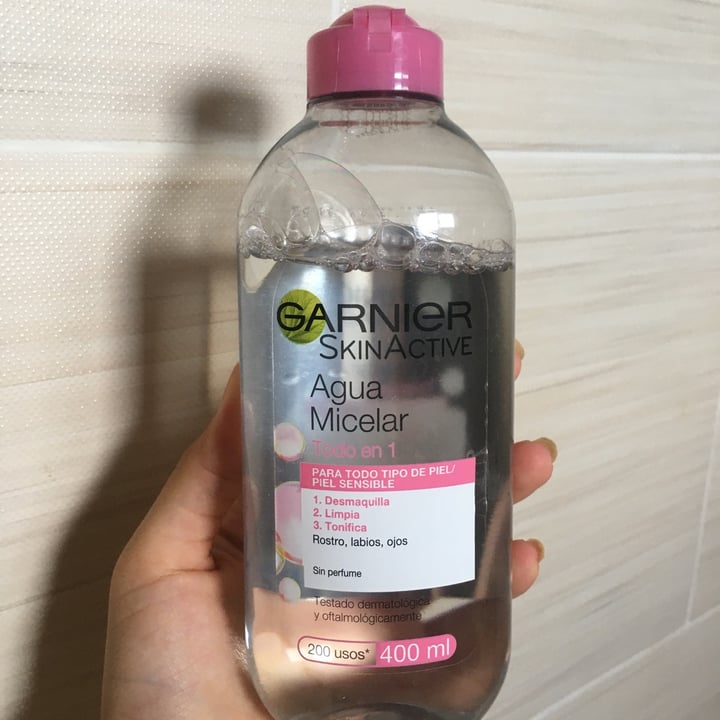 photo of Garnier Agua micelar 5 en 1 shared by @caroacosta on  12 Jun 2021 - review
