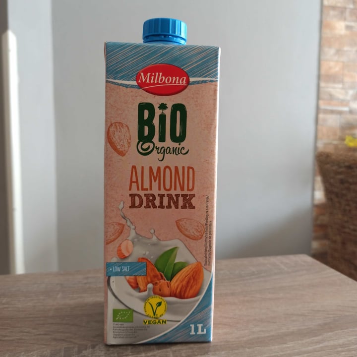 photo of Milbona Almond Drink shared by @nathalyaa on  08 Apr 2021 - review