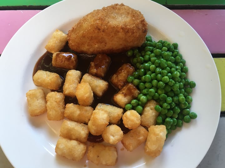 photo of The Cornish Arms Hotel Vegan chicken Kiev shared by @kaputtschöne on  18 Apr 2019 - review