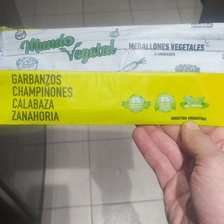 photo of Mundo Vegetal Medallones vegetales Garbanzos/Hongos/Calabaza/Zanahoria shared by @emanuelo on  14 Jul 2021 - review