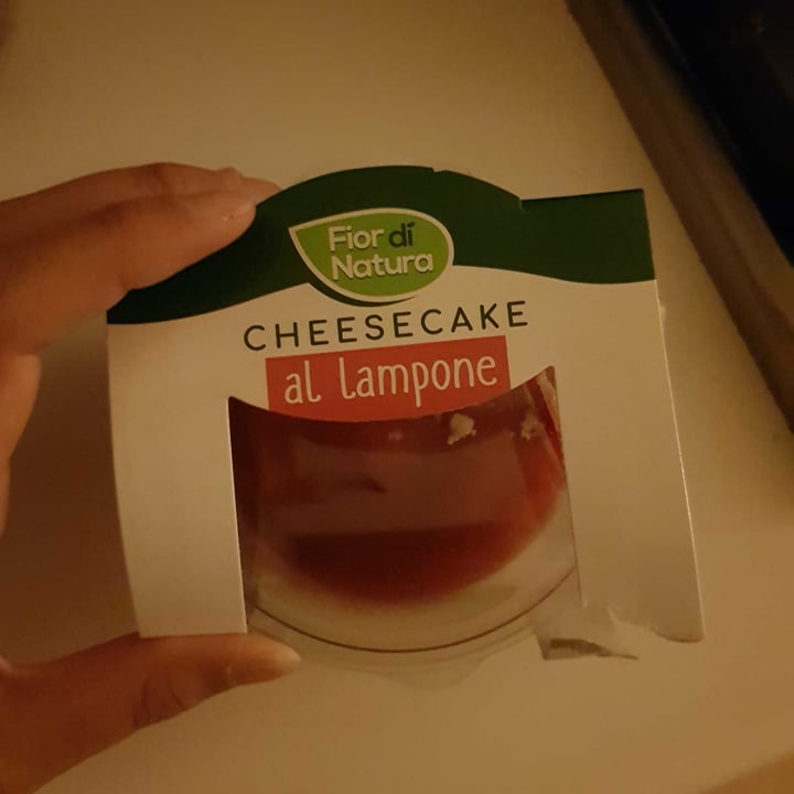 photo of Fior di Natura Cheesecake al lampone shared by @streppi9 on  09 Jun 2022 - review