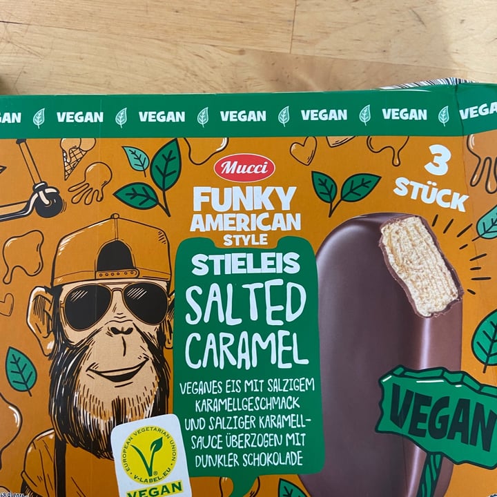 review photo of Mucci Stieleis Salted Caramel shared by @cathyvanorten on 28 May 2021 - review