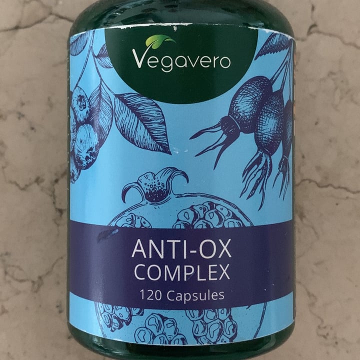 photo of Vegavero Anti-ox Complex shared by @carlottami on  16 Jul 2022 - review