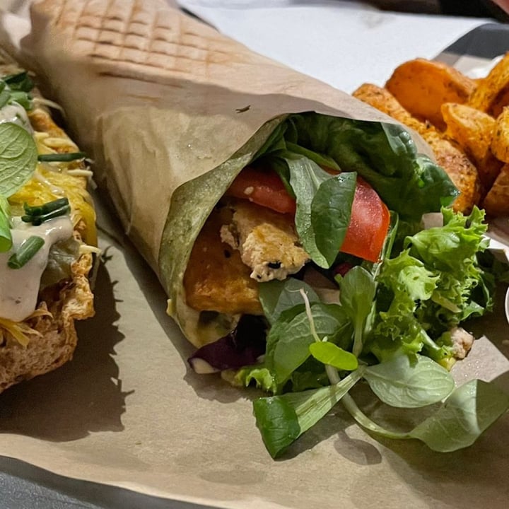 review photo of Farma Burgerownia Roślinna Vegan Spinach Wrap shared by @valevegan666 on 12 Jul 2022 - review