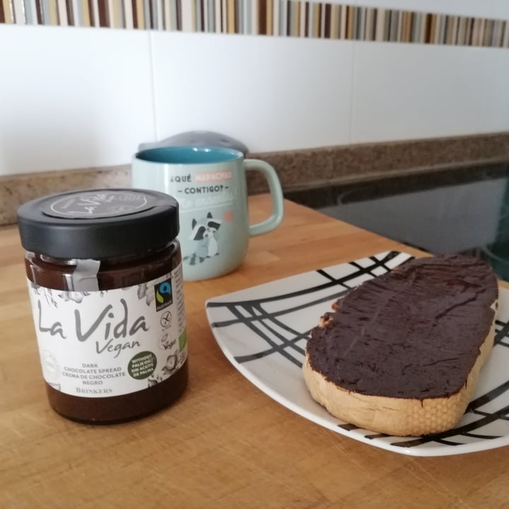 photo of La Vida Vegan Crema De Chocolate Negro shared by @martarogata on  06 May 2020 - review