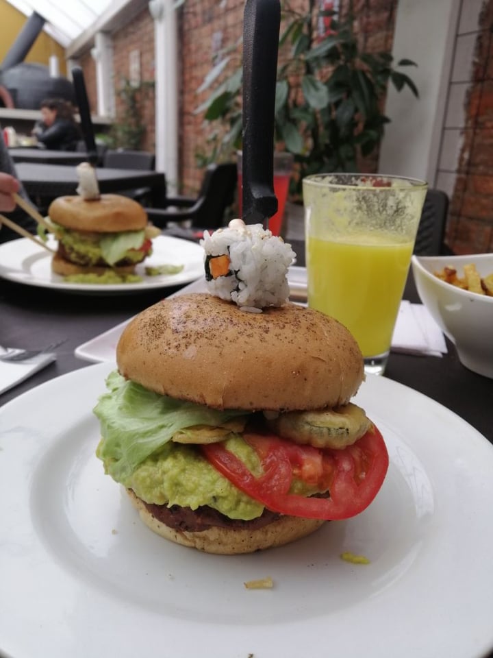 review photo of Cowfish Burgers & Sushi Tunja Vegan Burger and Sushi shared by @danielmolina on 24 Jul 2019 - review
