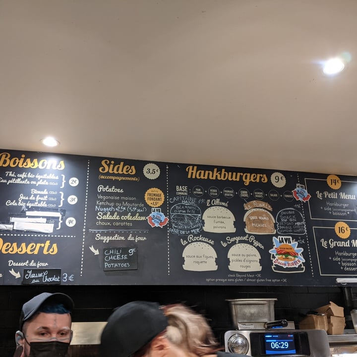 photo of Hank Burger Le Capitaine Hank shared by @laetitiab on  30 Jan 2022 - review