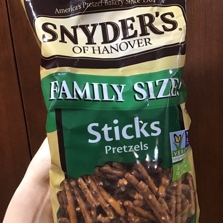 photo of Snyder's of Hanover Family Size Pretzel Sticks shared by @bryansoccer95 on  27 Apr 2020 - review