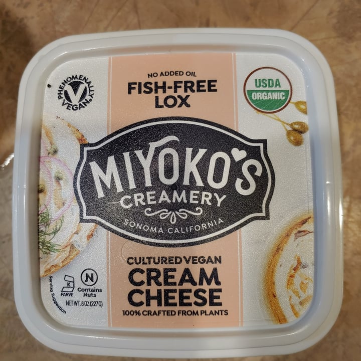 photo of Miyoko's Creamery Organic Cultured Vegan Cream Cheese Fish-Free Lox shared by @michaeltrig on  13 Nov 2020 - review