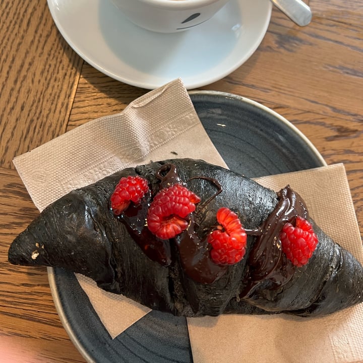 photo of Pappare' Emilia Croissant Foresta Nera shared by @chiarabresa on  18 Mar 2022 - review
