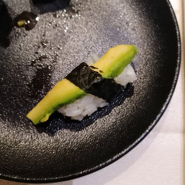 photo of Kayi Sushi Nigiri Avocado shared by @anitnelavy on  13 Mar 2022 - review