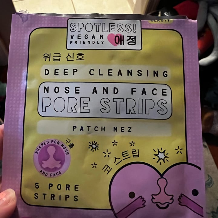 review photo of Spotless! Spotless! Nose and face pore strips shared by @dlynn1921 on 02 Aug 2022 - review
