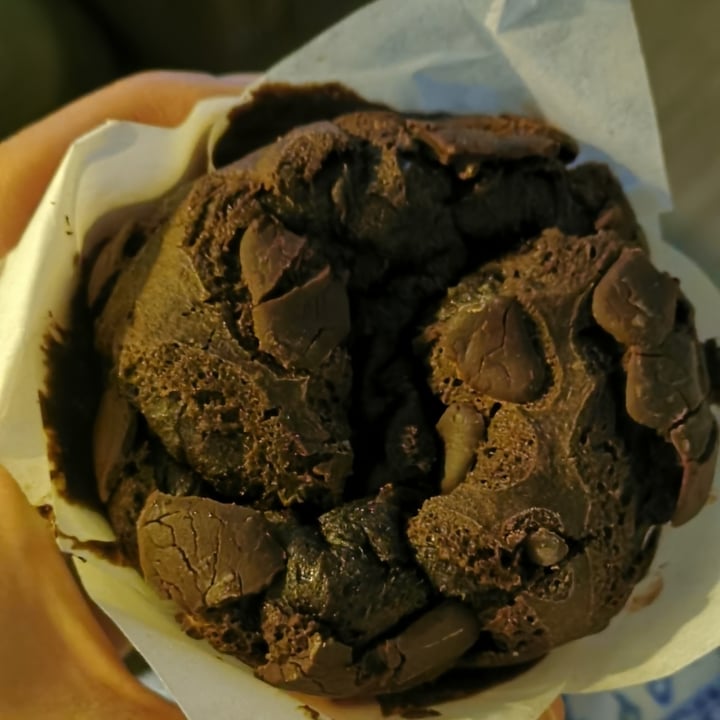 review photo of Food Lover’s Market Chia & Choc Muffin shared by @tarynneu on 04 Nov 2021 - review