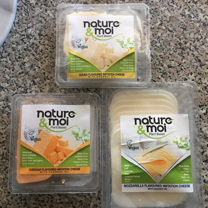 photo of Nature & Moi Gouda Flavoured Imitation Cheese Slices shared by @keziahgabriel on  31 Dec 2020 - review