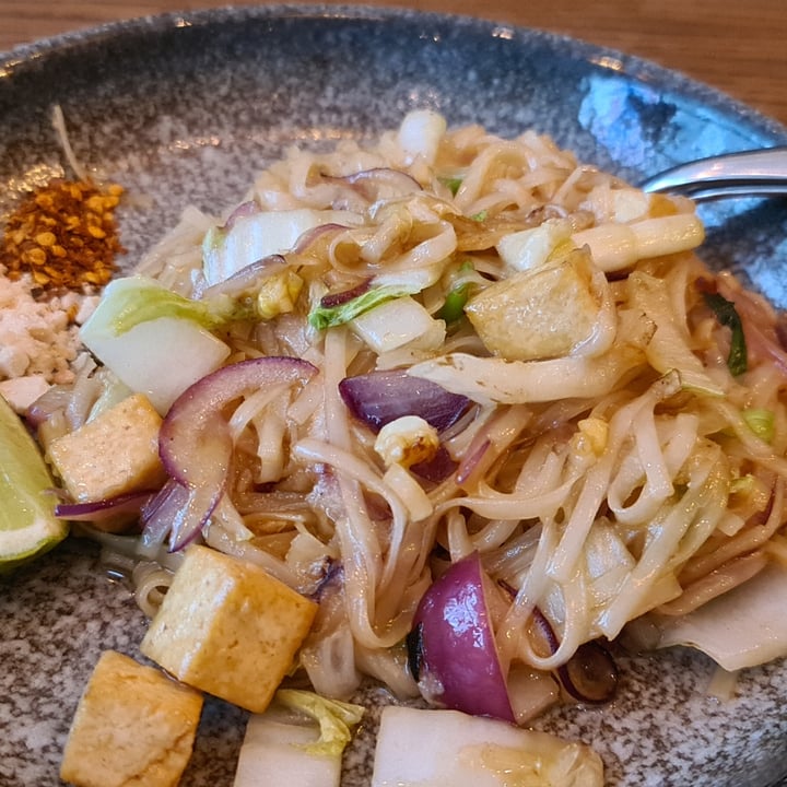photo of Restaurant NOK NOK Phad Thai shared by @ron888 on  01 Jul 2022 - review