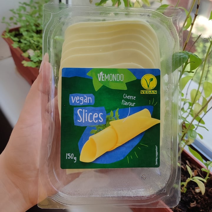 photo of Vemondo Vegan Slices Cheese Flavor shared by @flouredfingers on  02 Aug 2021 - review