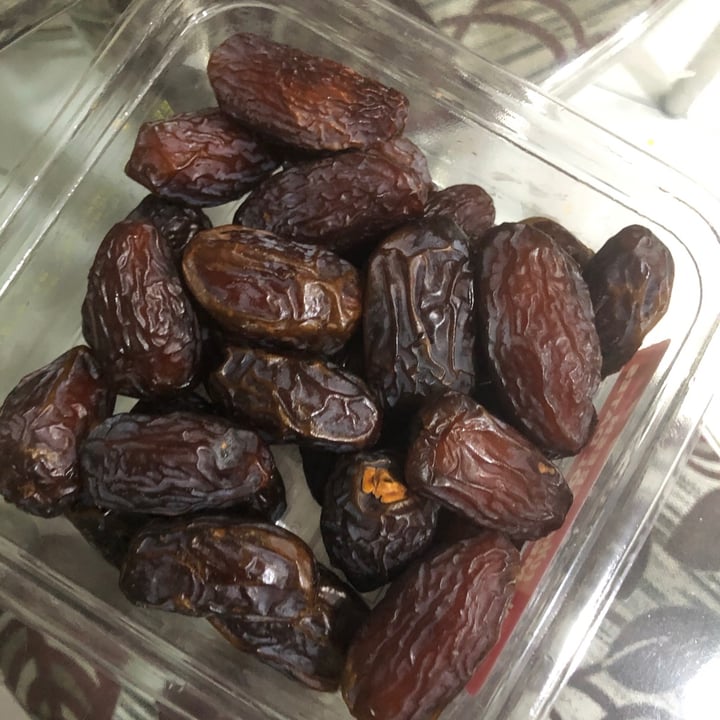 photo of Bard Valley Natural Delights Fresh Medjool Dates shared by @ndyct on  24 May 2020 - review