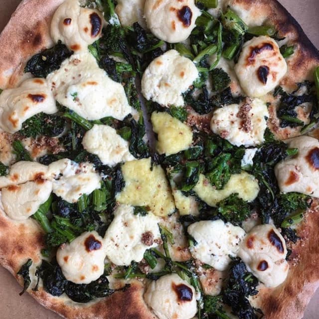 Foto del plato “Bianca pizza”