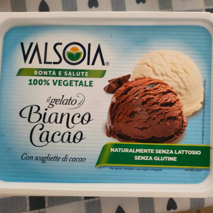 photo of Valsoia Gelato Bianco Cacao shared by @daniela94 on  03 Jun 2022 - review