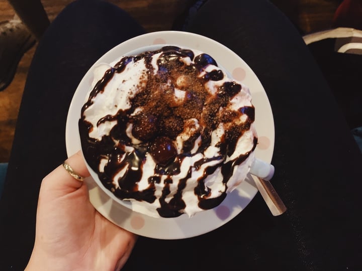 review photo of Cocoa Wonderland Black Forest Hot Chocolate shared by @kxthleen on 12 Feb 2020 - review