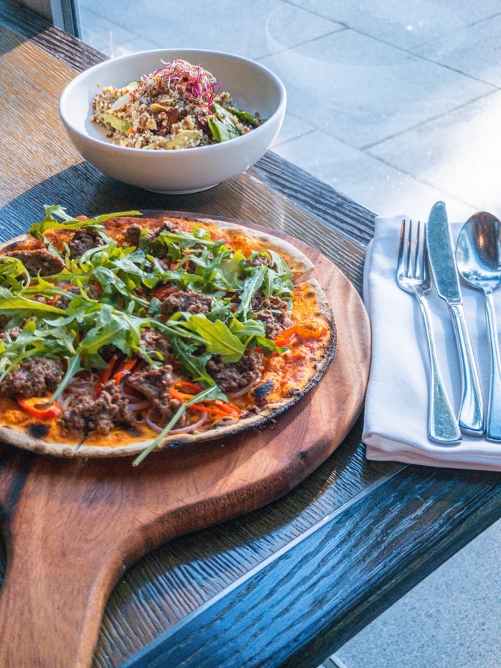 photo of Bread Street Kitchen Singapore The Impossible Flatbread shared by @curvyherby on  12 Nov 2019 - review
