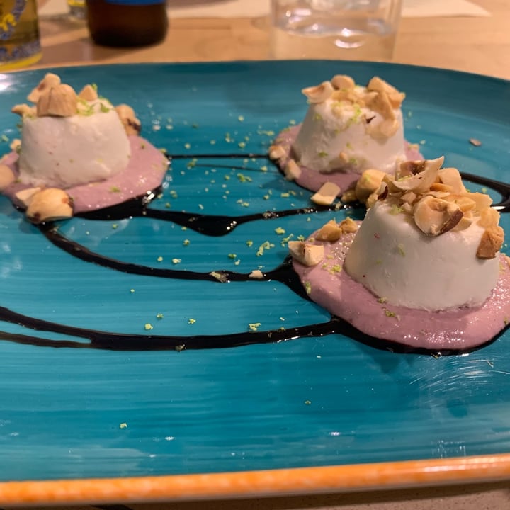 review photo of Vitto Pitagorico Faraglioni shared by @monazenze on 11 Jul 2022 - review