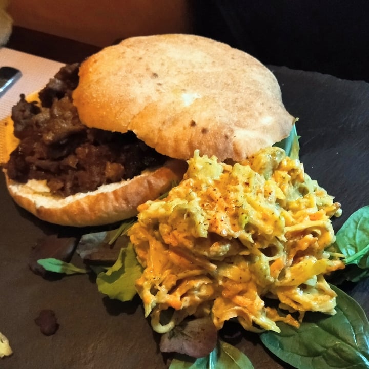 photo of Il Pangolino - Vegan Bistrot Pucced Pork shared by @valerycarrie on  01 May 2022 - review