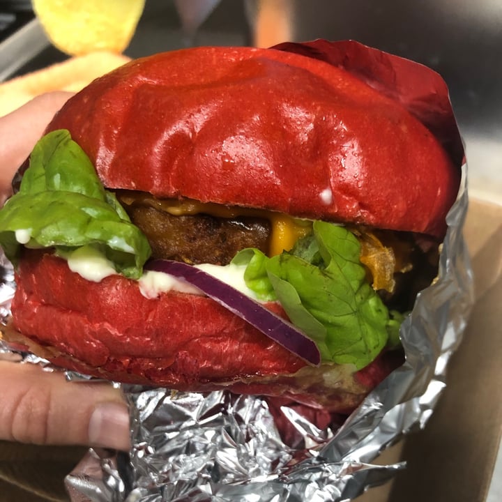 photo of YOMG Mordialloc (Burgers) Miss Fu shared by @plantbasedancer on  31 Mar 2021 - review