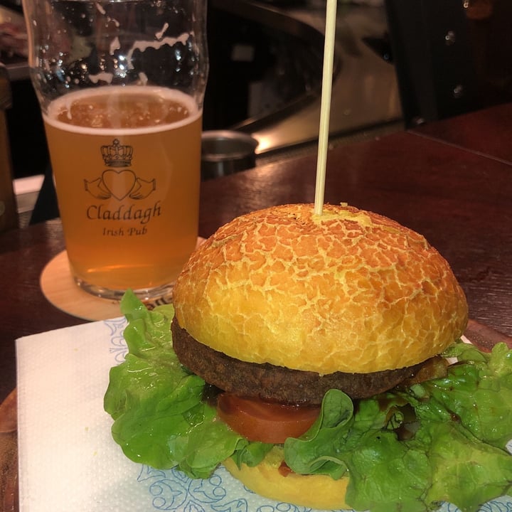 photo of Claddagh pub Burger Vegan shared by @springliz on  17 Dec 2021 - review